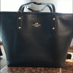 Coach Crossgrain Leather City ZIP Tote